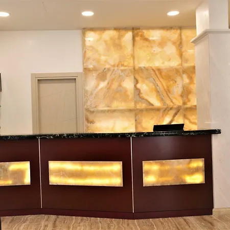 Hotel Boutique Enia 3*