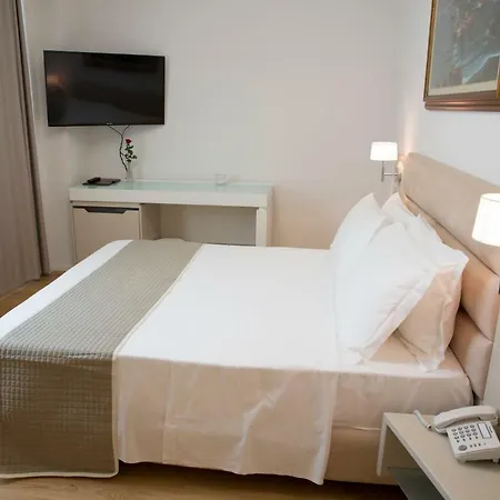 ホテル Boutique Enia プラート