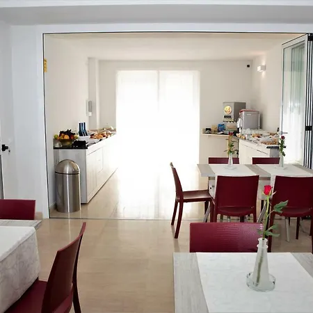 Hotel Boutique Enia 3*