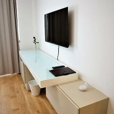 Boutique Enia 3*